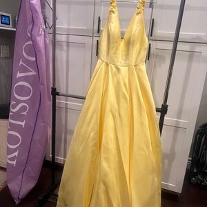 Beautiful Sherri Hill Yellow Satin Dress
